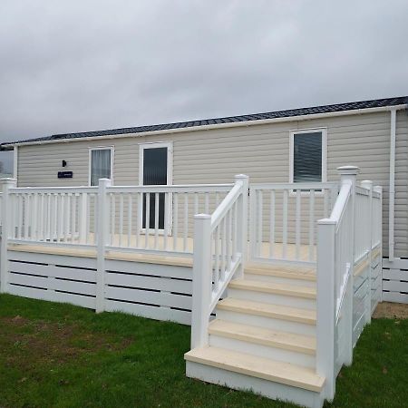 Hoburne Bashley Self-Catering Holiday Home New Milton Extérieur photo