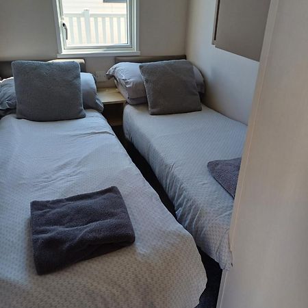 Hoburne Bashley Self-Catering Holiday Home New Milton Extérieur photo