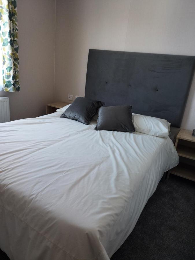 Hoburne Bashley Self-Catering Holiday Home New Milton Extérieur photo